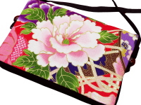 義若オリジナルのポシェット 金彩牡丹と桜 赤
